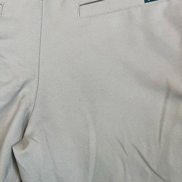 Under Armour Boys Khaki Shorts YMD - Picture 11 of 11